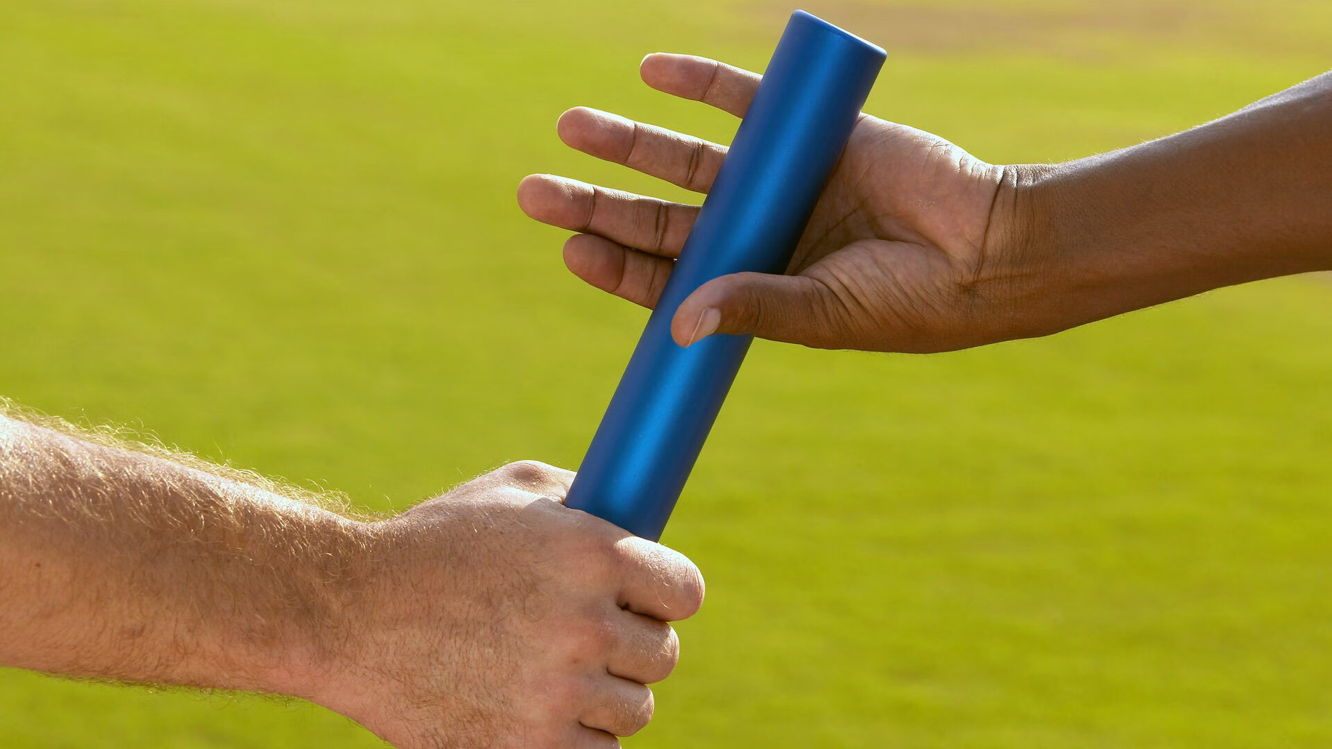 爱游戏 电竞-《电竞赛事直播新技术：4K画质与多角度实时切换》，电竞比赛如何投大屏直播